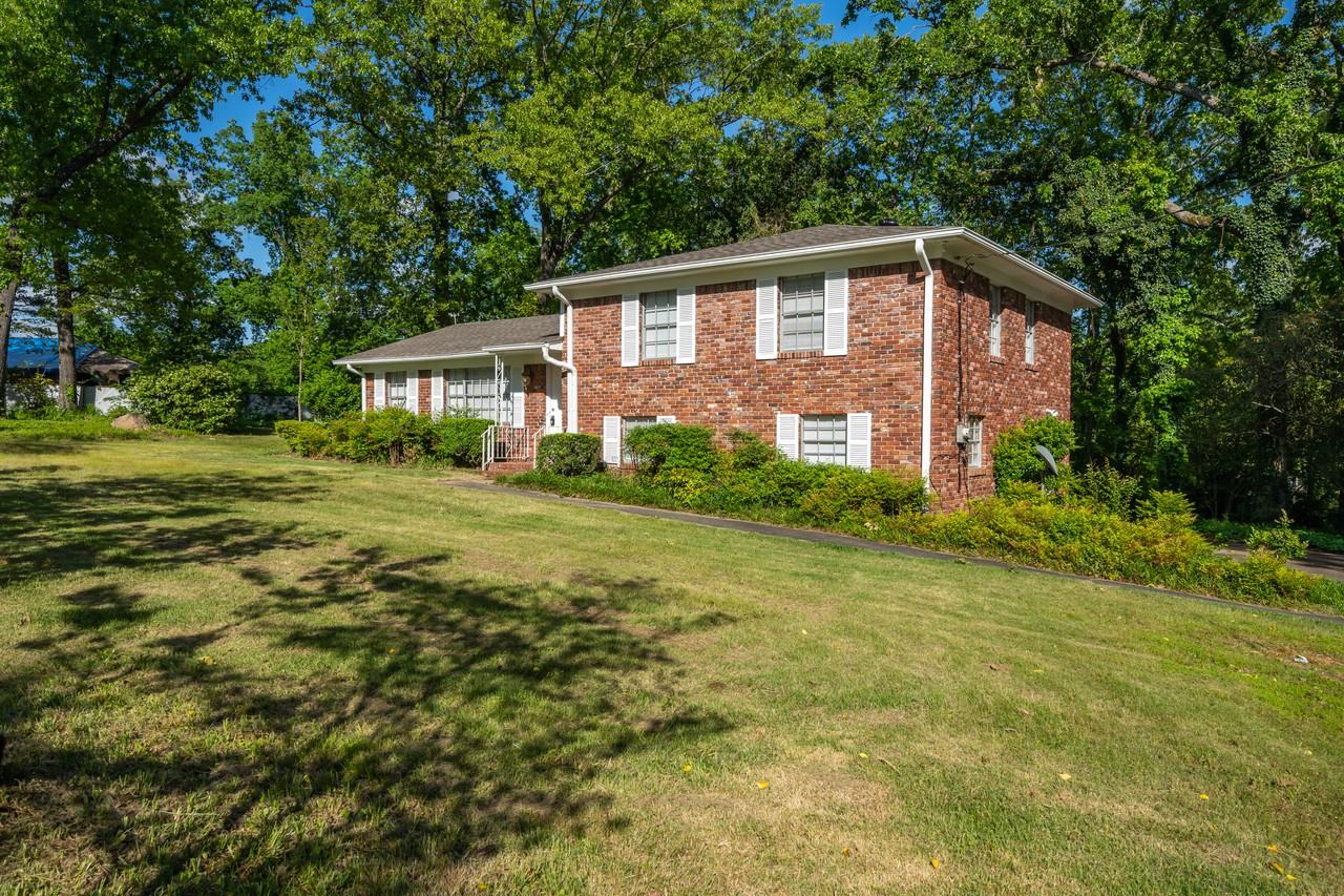 2131 5th Pl Nw - Photo 2 of 27