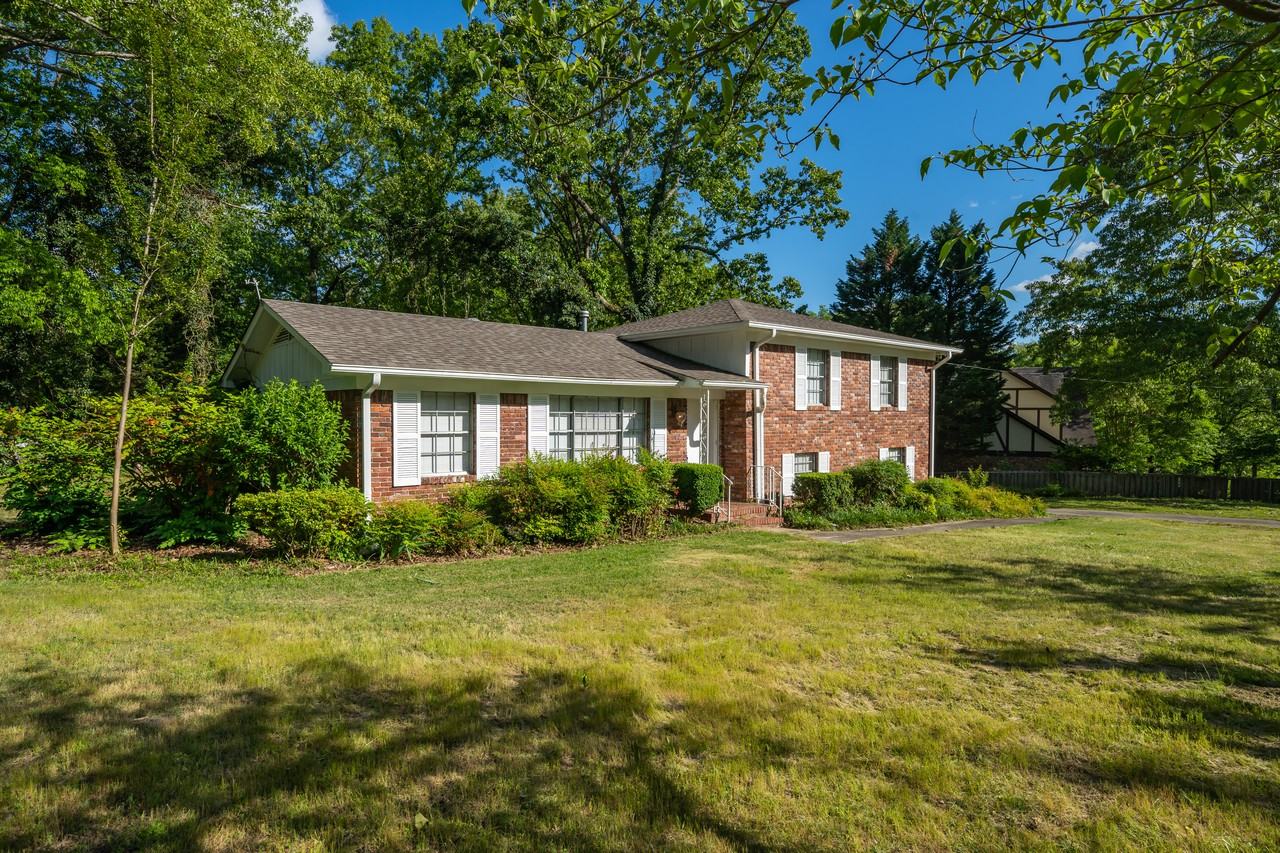 2131 5th Pl Nw - Photo 3 of 27