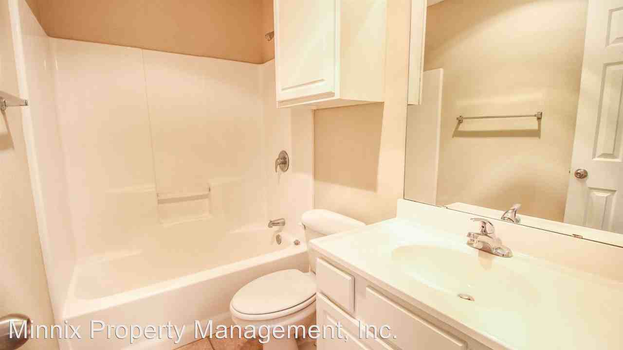 615 N Elkhart - Photo 3 of 12