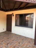 8753 Live Oak Ct - Photo 2 of 11