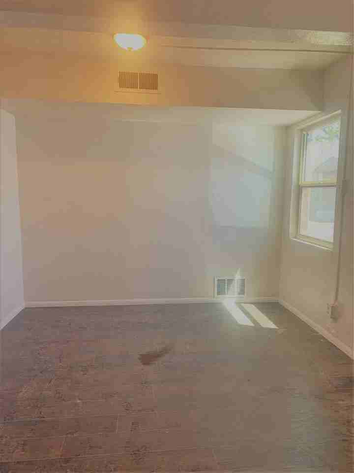 530 Utah St Se - 2 #1 - 530 Ut - Photo 2 of 12