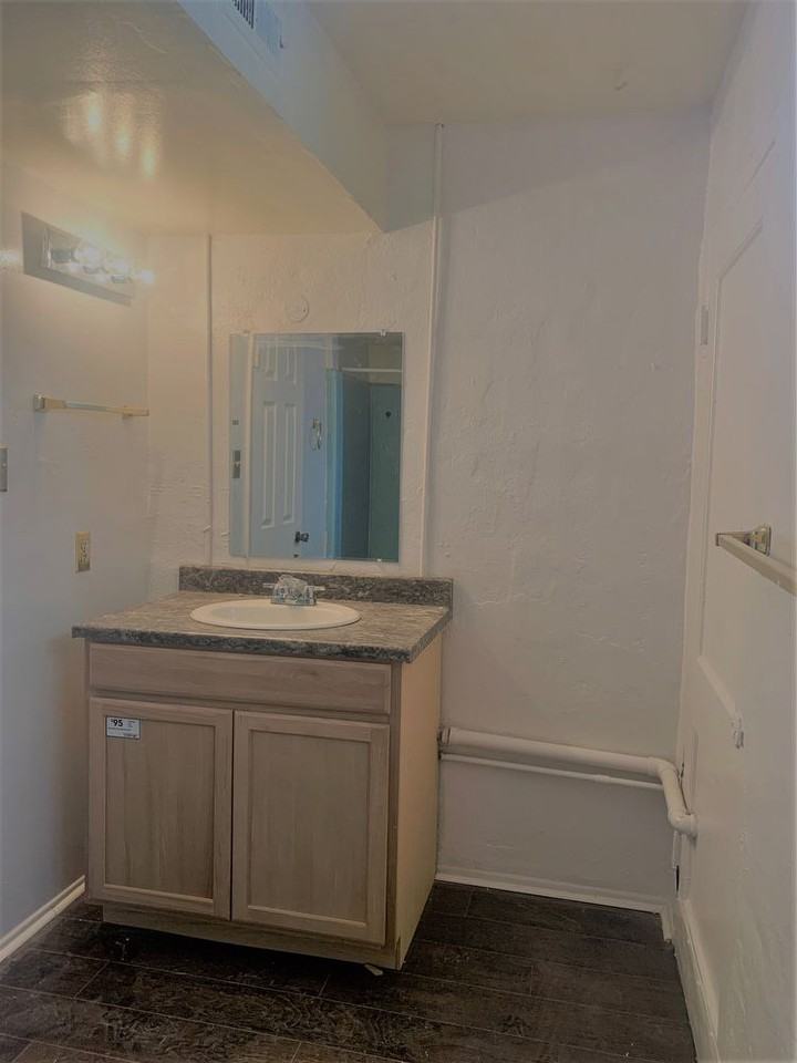 530 Utah St Se - 2 #1 - 530 Ut - Photo 3 of 12