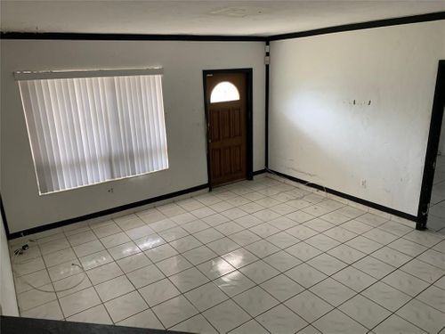 815 Ne 179th Ter #1816 - Photo 3 of 8