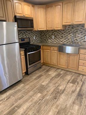 SoLa Rentals East 68th Street - Photo 3 of 8