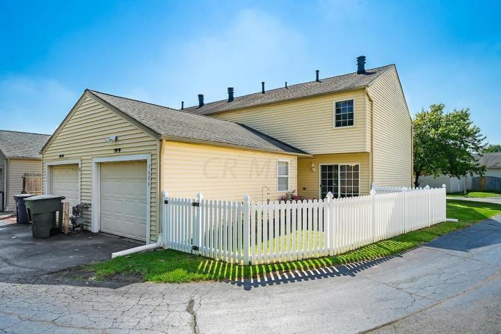 1686 Park Row Drive - Photo 3 of 26