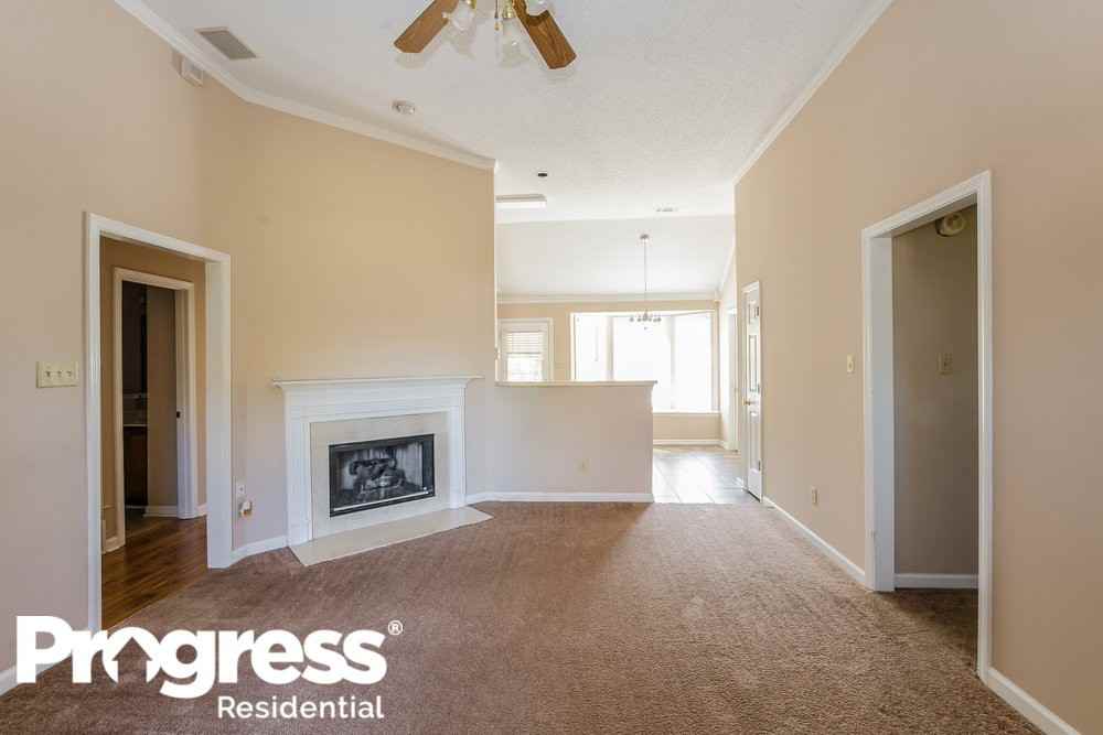 3126 Woodland Pine Dr - Photo 2 of 11