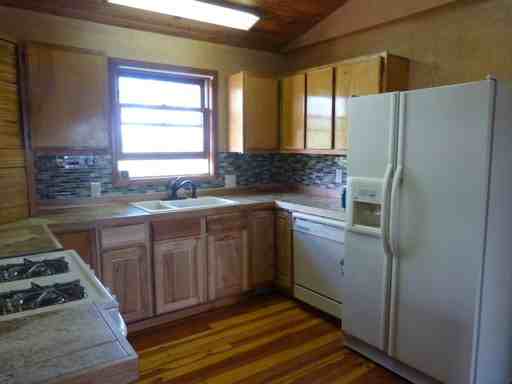 1091 Penny Ln - Photo 2 of 9