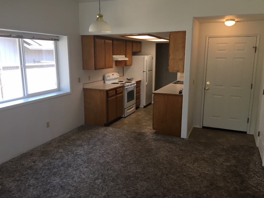 1378 Kokanee Ln - Photo 2 of 2