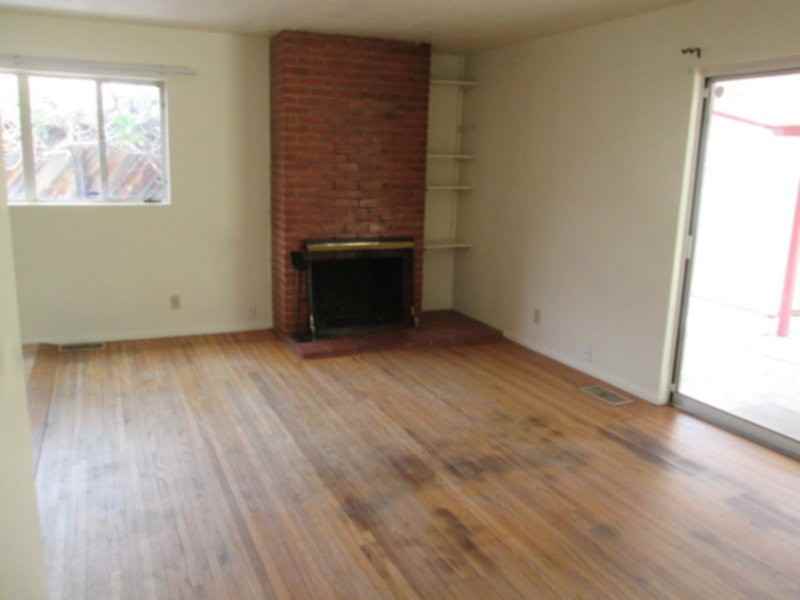 9009 Shoshone Rd. Ne - Photo 2 of 10