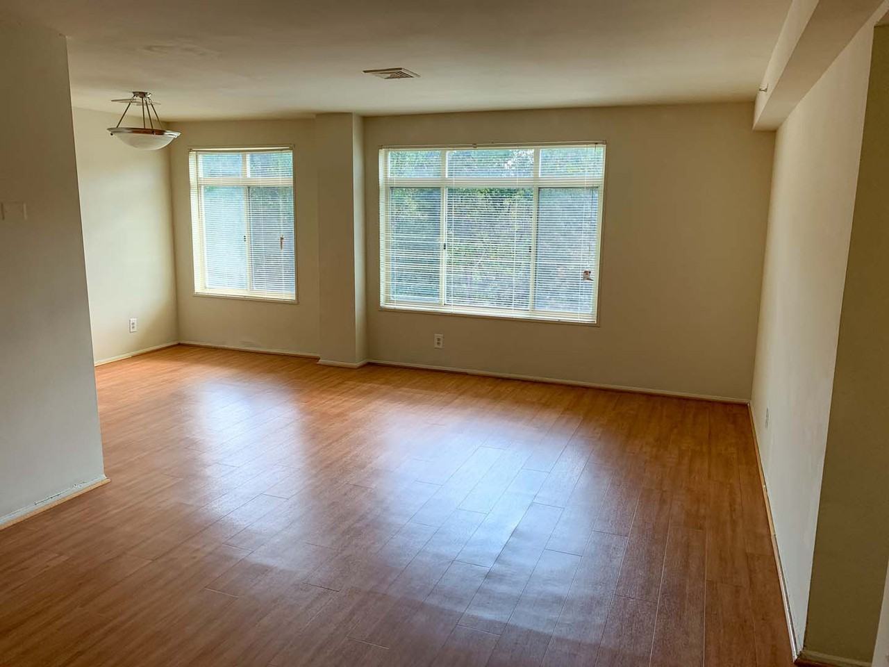 Essex House Apartments 7777 Maple Ave, Takoma Park, MD 20912 Zumper