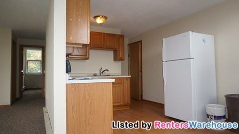 401 2nd St E #4 - Photo 3 of 11