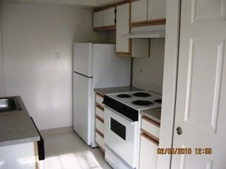 3034 SW Corbeth Ln - Photo 2 of 8