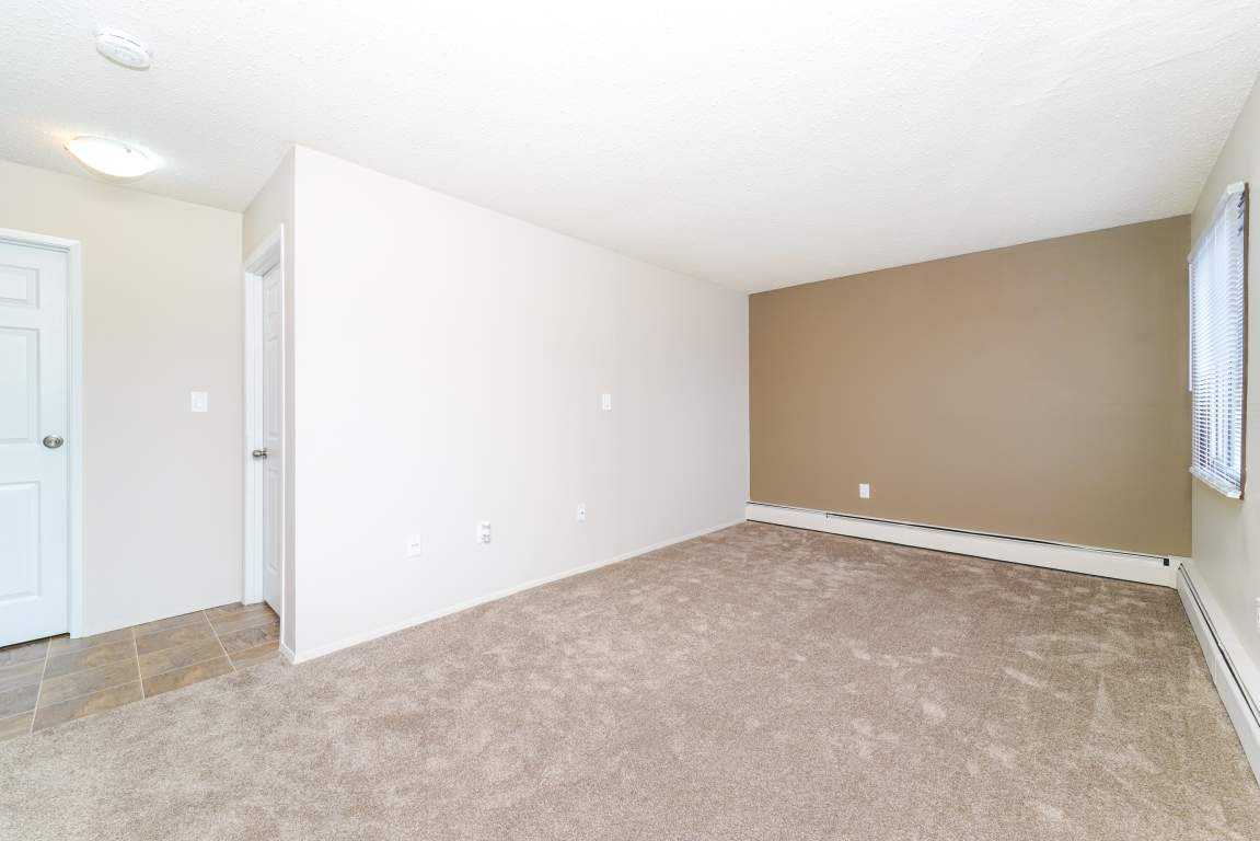 Southside Landing - Photo 3 of 34