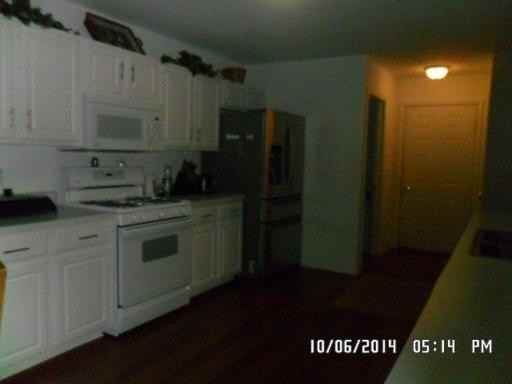 1031 Old Leake Ct - Photo 2 of 7