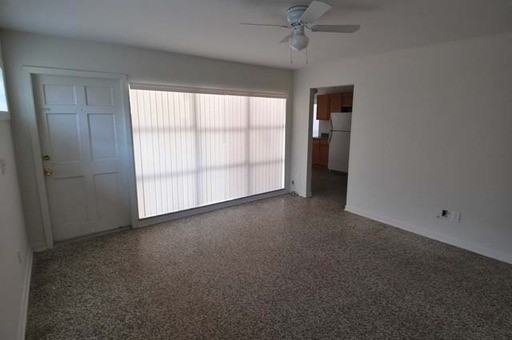 6215 N Coolidge Ave - Photo 2 of 8