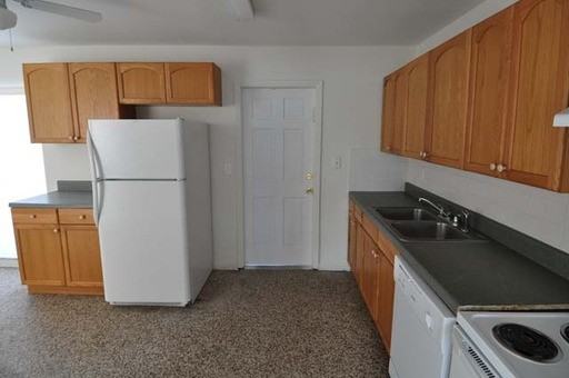 6215 N Coolidge Ave - Photo 3 of 8