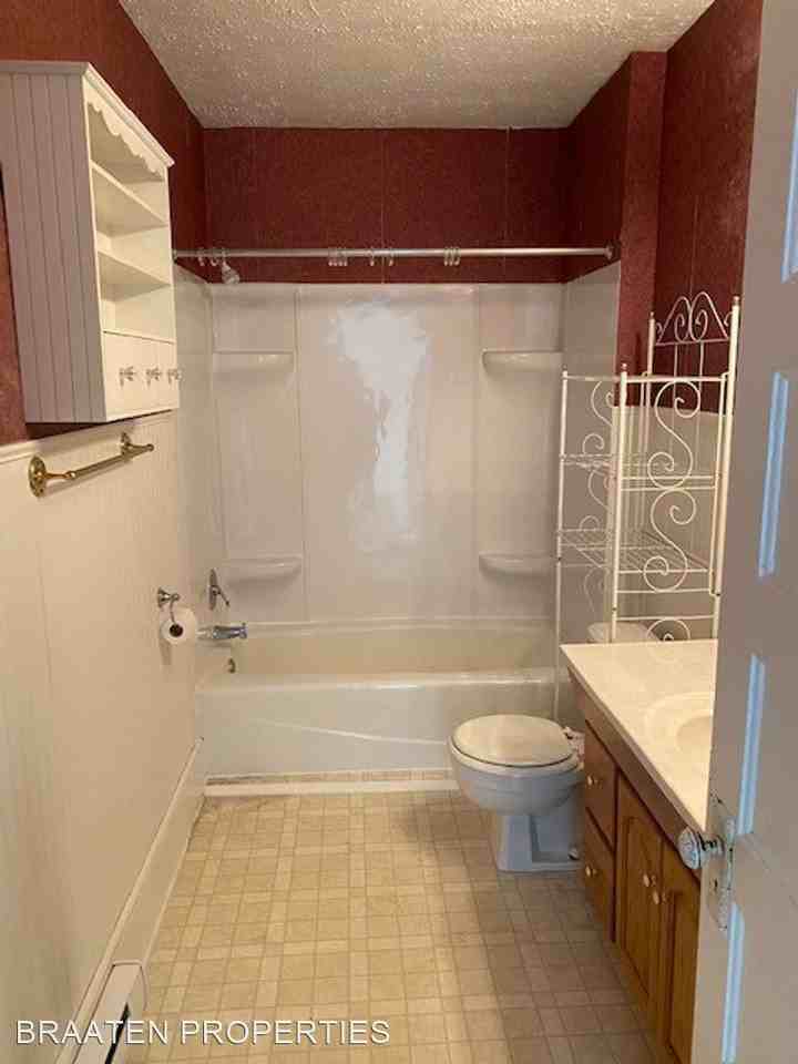 1206 1st Ave South - Photo 2 of 7