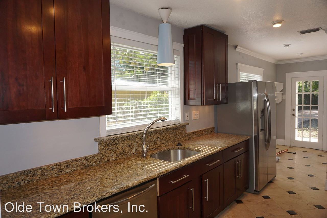 819 E Amelia St - Photo 3 of 14