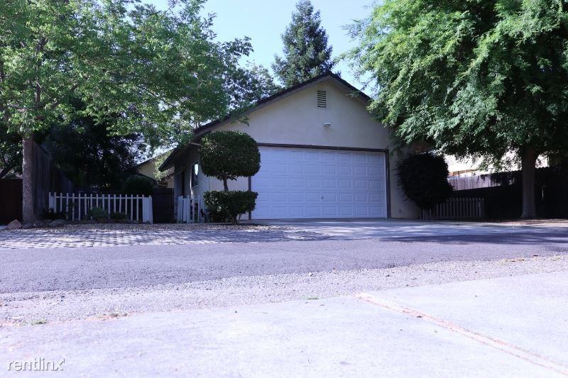 844B 844b Shearer St - Photo 2 of 28