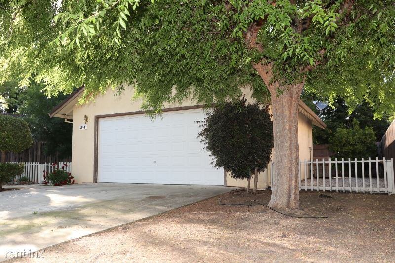 844B 844b Shearer St - Photo 3 of 28