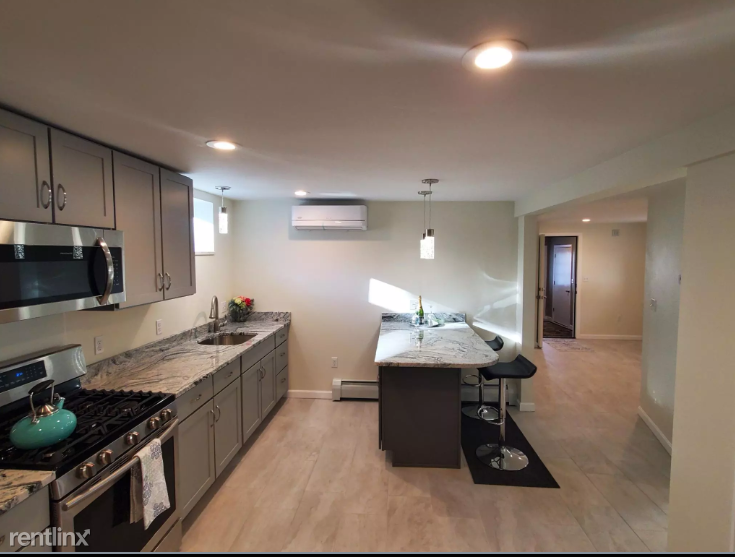 87 Reservoir Ave - Photo 2 of 11