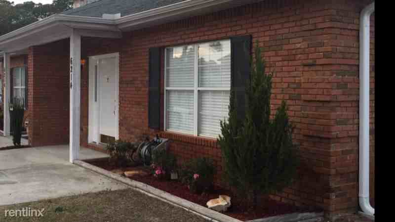 6214 E Azalea Ave - Photo 2 of 10