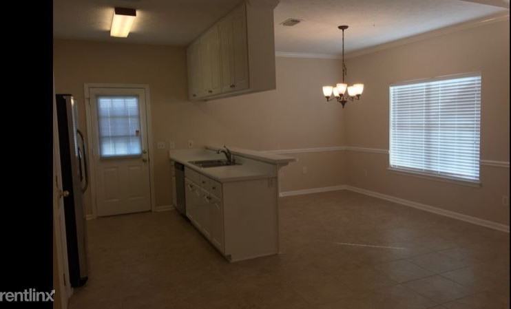 6214 E Azalea Ave - Photo 3 of 10