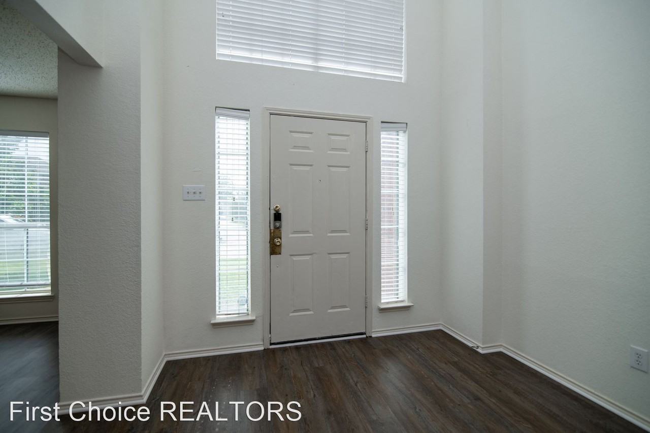 6885 Danieldale Drive - Photo 2 of 32