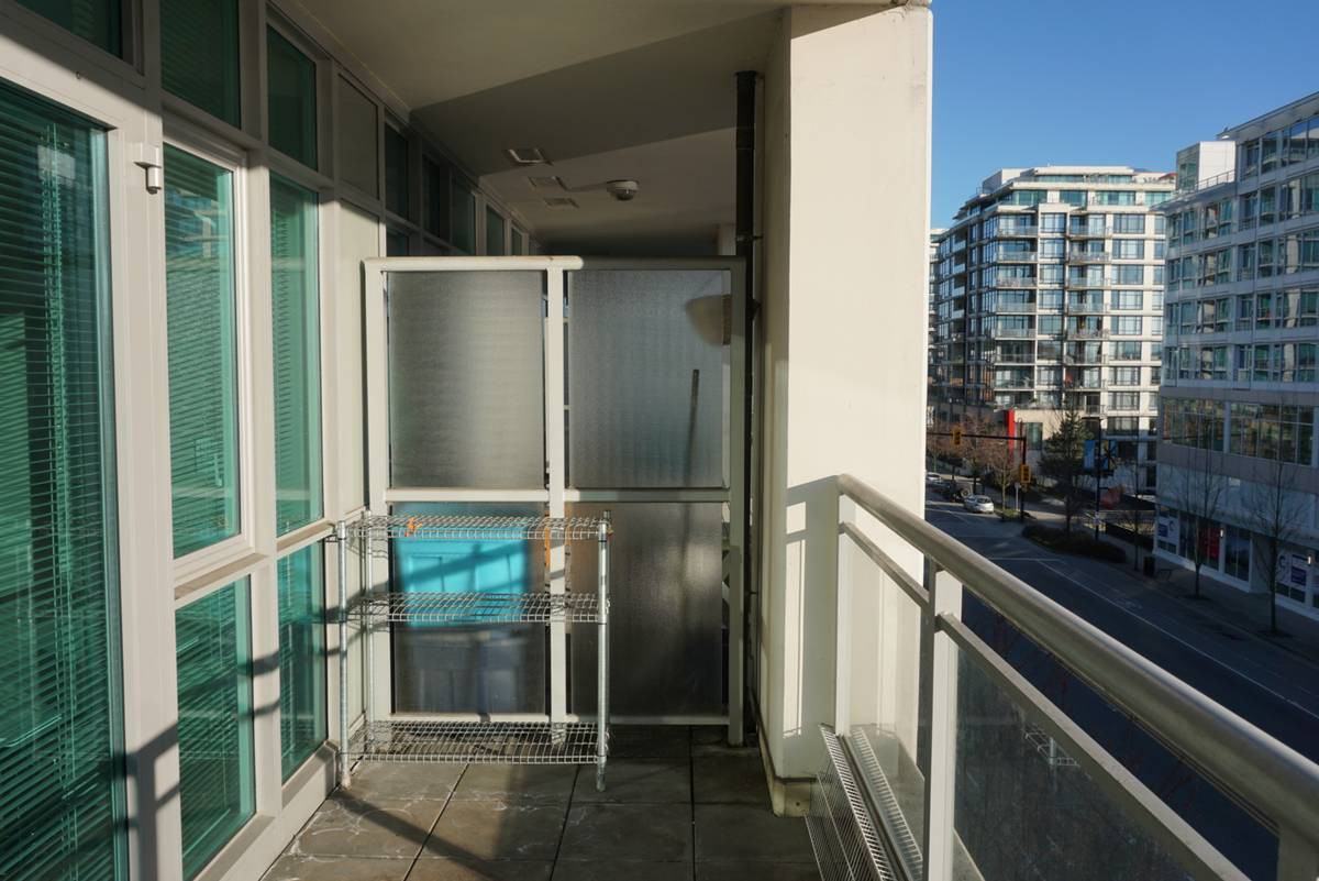 100 Esplanade East #406 - Photo 6 of 13