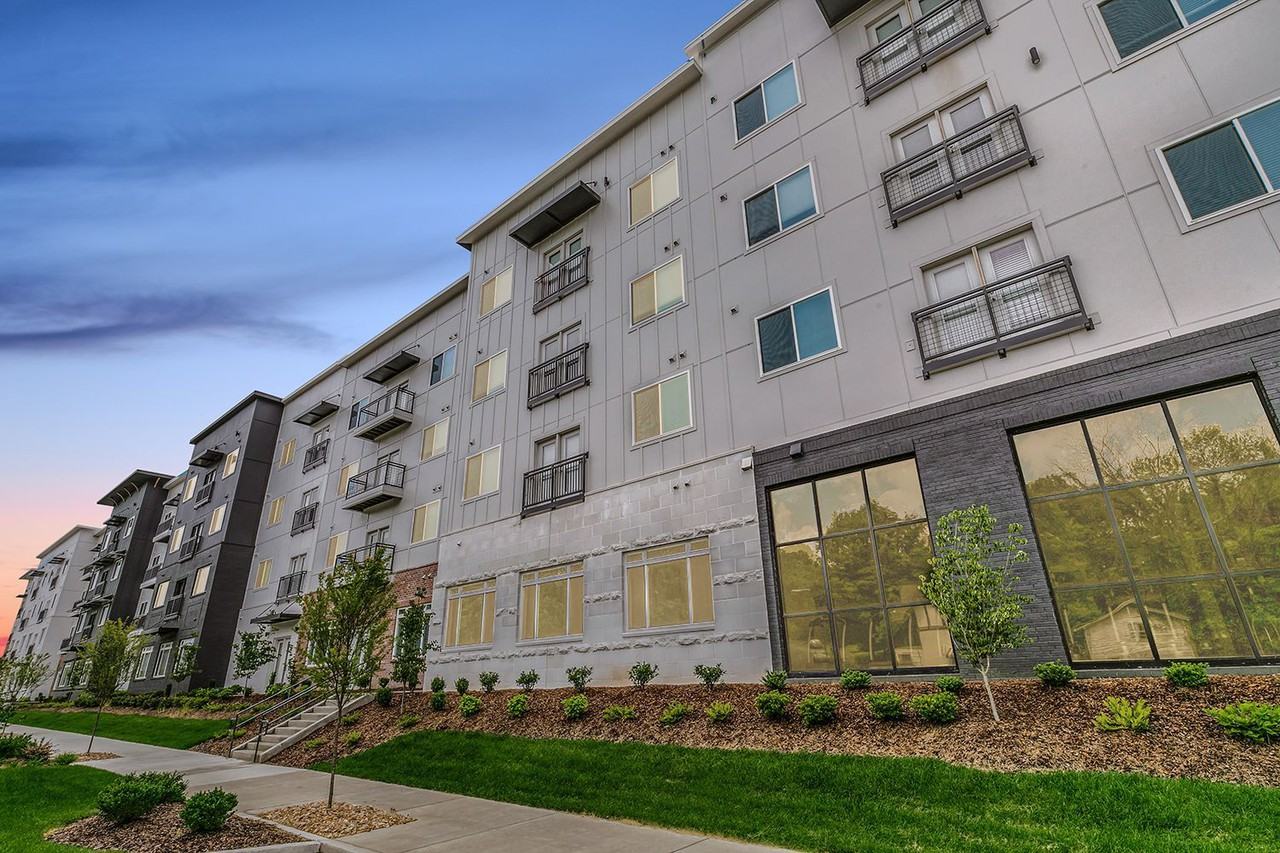 Town Park Lofts - Photo 3 of 10