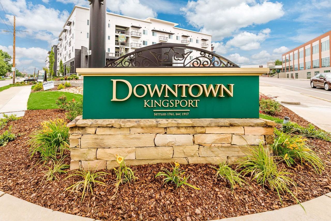 Town Park Lofts - Photo 4 of 10