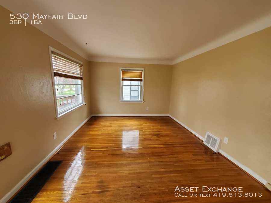 530 Mayfair Blvd - Photo 3 of 6