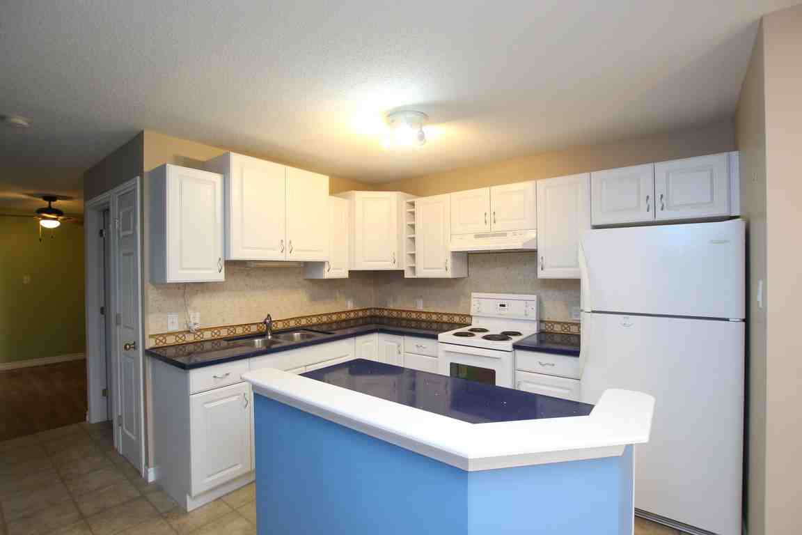 584 Loucks Drive - Photo 3 of 9