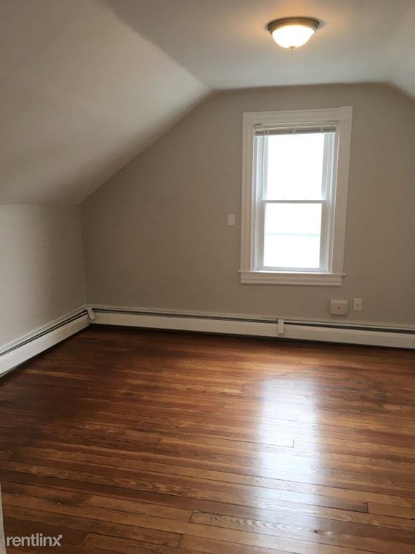 64 Pleasant St 3 - Photo 3 of 9