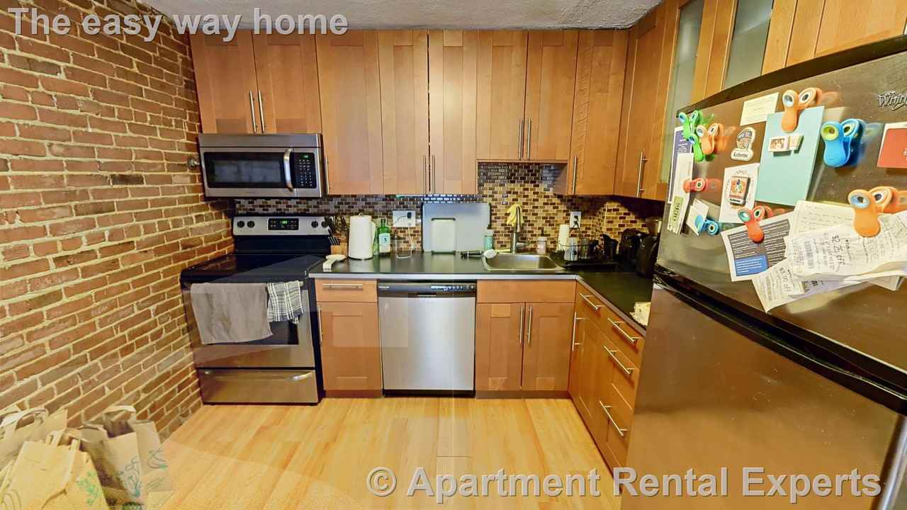 267 Main St #3A - Photo 3 of 8