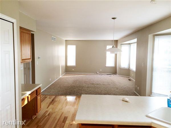 108 Pinehill Cir - Photo 3 of 21