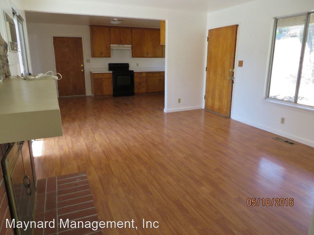 484 Marshall Ave. - Photo 3 of 12