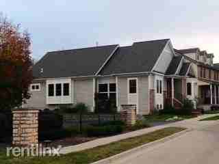 432 Cayman Cir - Photo 2 of 9