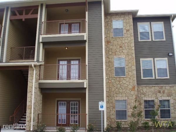 Babcock and Prue Rd - Photo 2 of 10