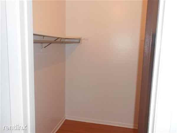 Sunnyside Apartments - Photo 3 of 9