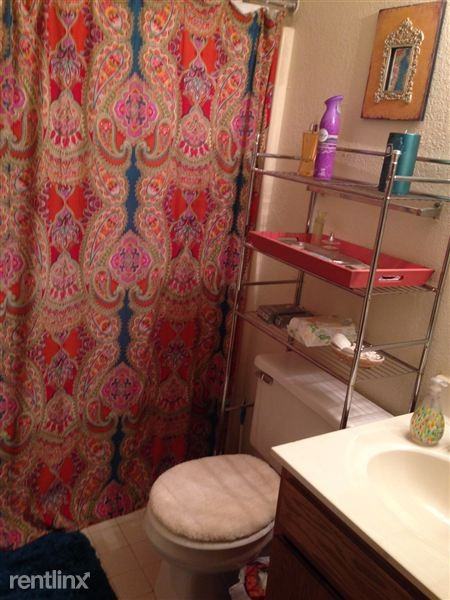 Castle Pointe Apartments - Photo 3 of 5