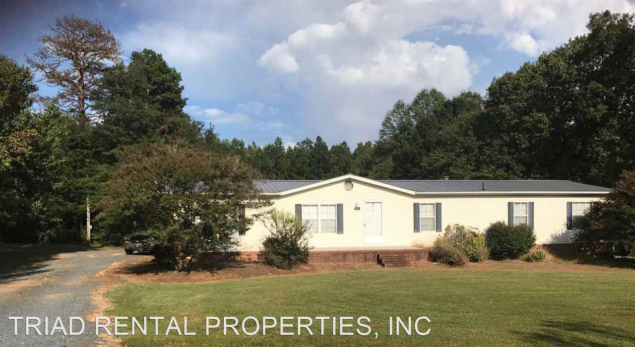 3079 Happy Hollow Road - Photo 2 of 25