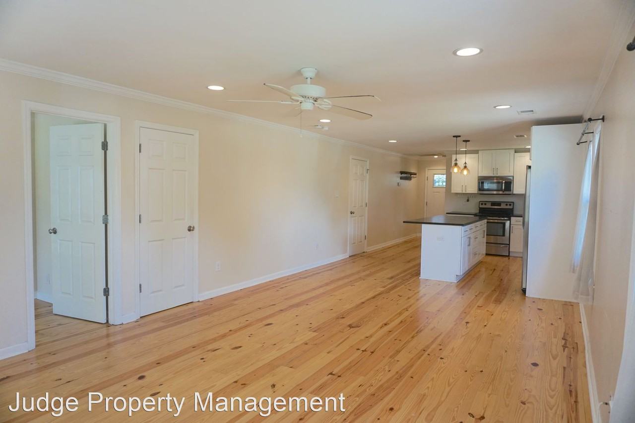 3223 Cedar St - Photo 3 of 14