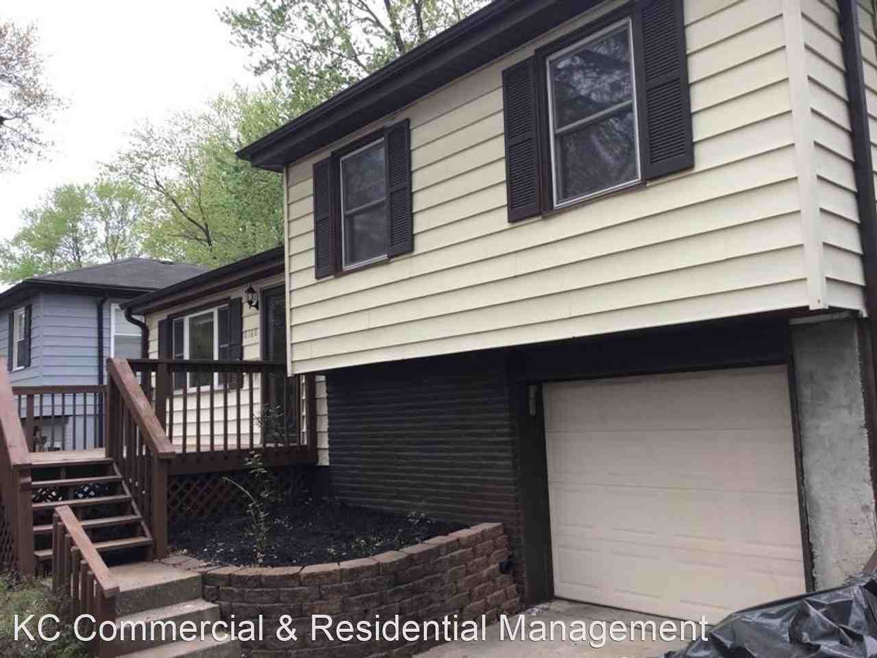 8160 Ne San Rafael Drive - Photo 2 of 14