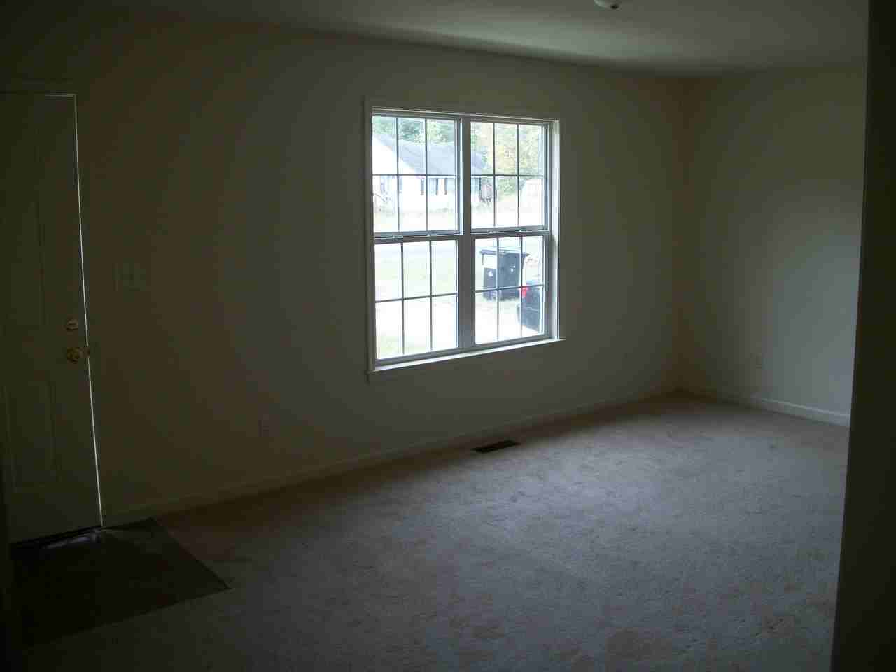 11529 Old School Rd - Photo 2 of 8