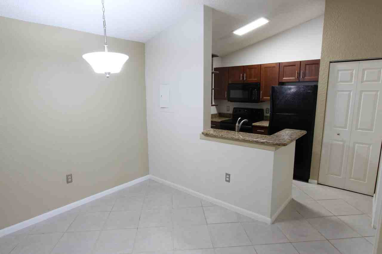 2881 N Oakland Forest Dr #306 - Photo 4 of 17