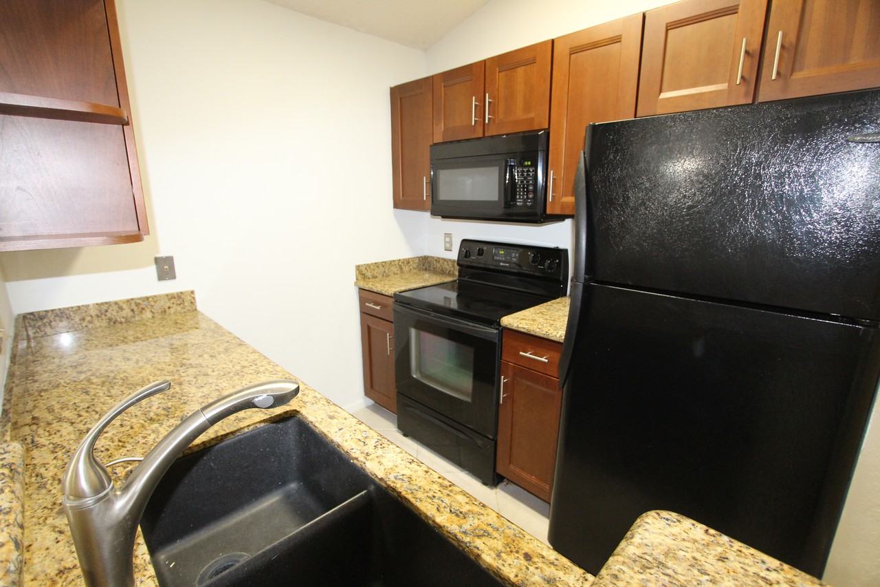 2881 N Oakland Forest Dr #306 - Photo 7 of 17