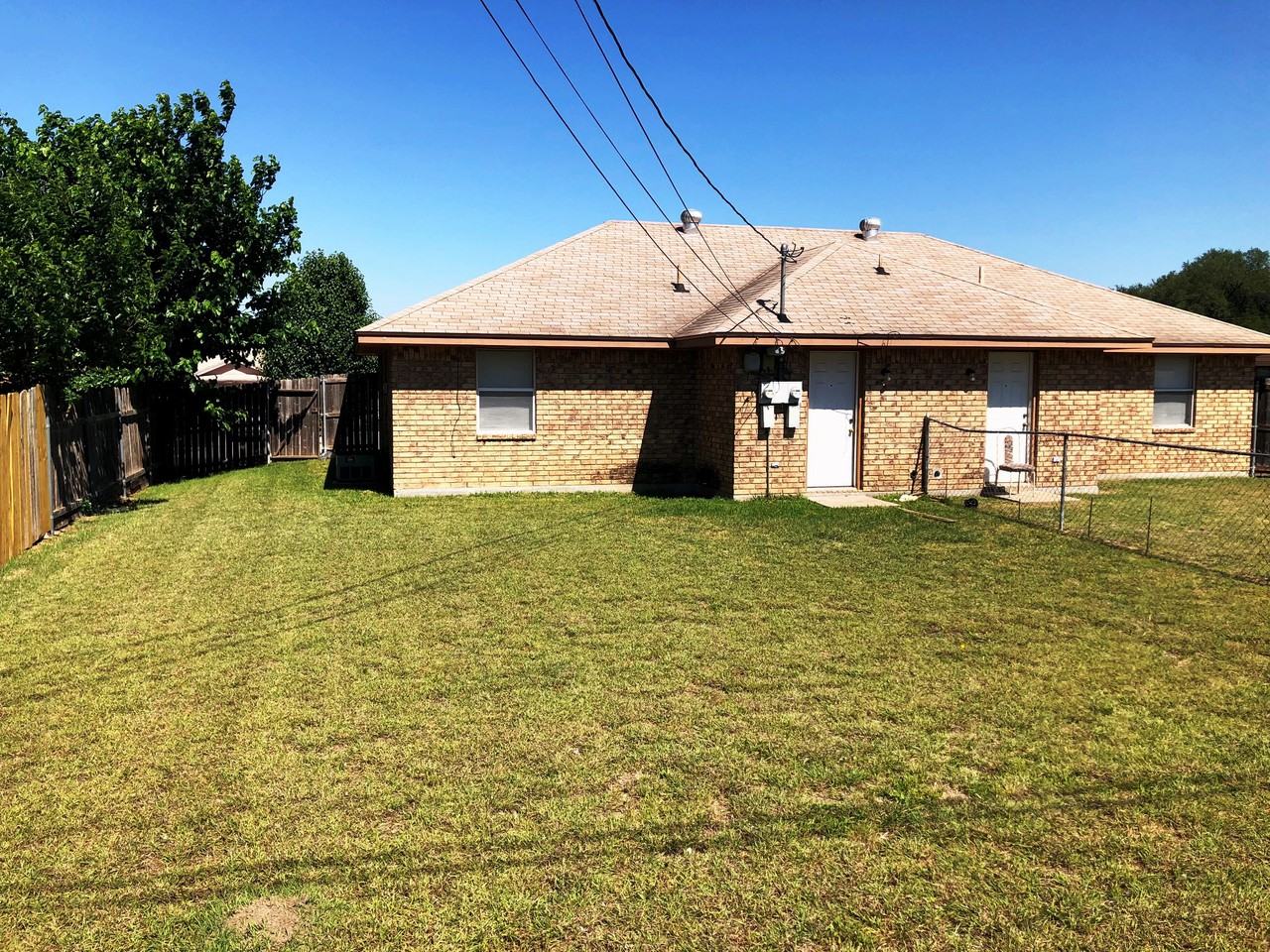 106 Horseshoe Dr - Photo 2 of 2
