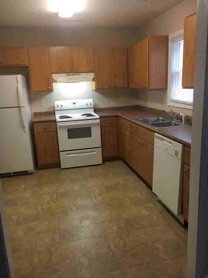 Walnut St - Photo 2 of 8