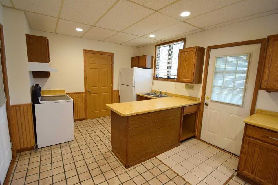 5304 Broadhead St - Photo 3 of 8